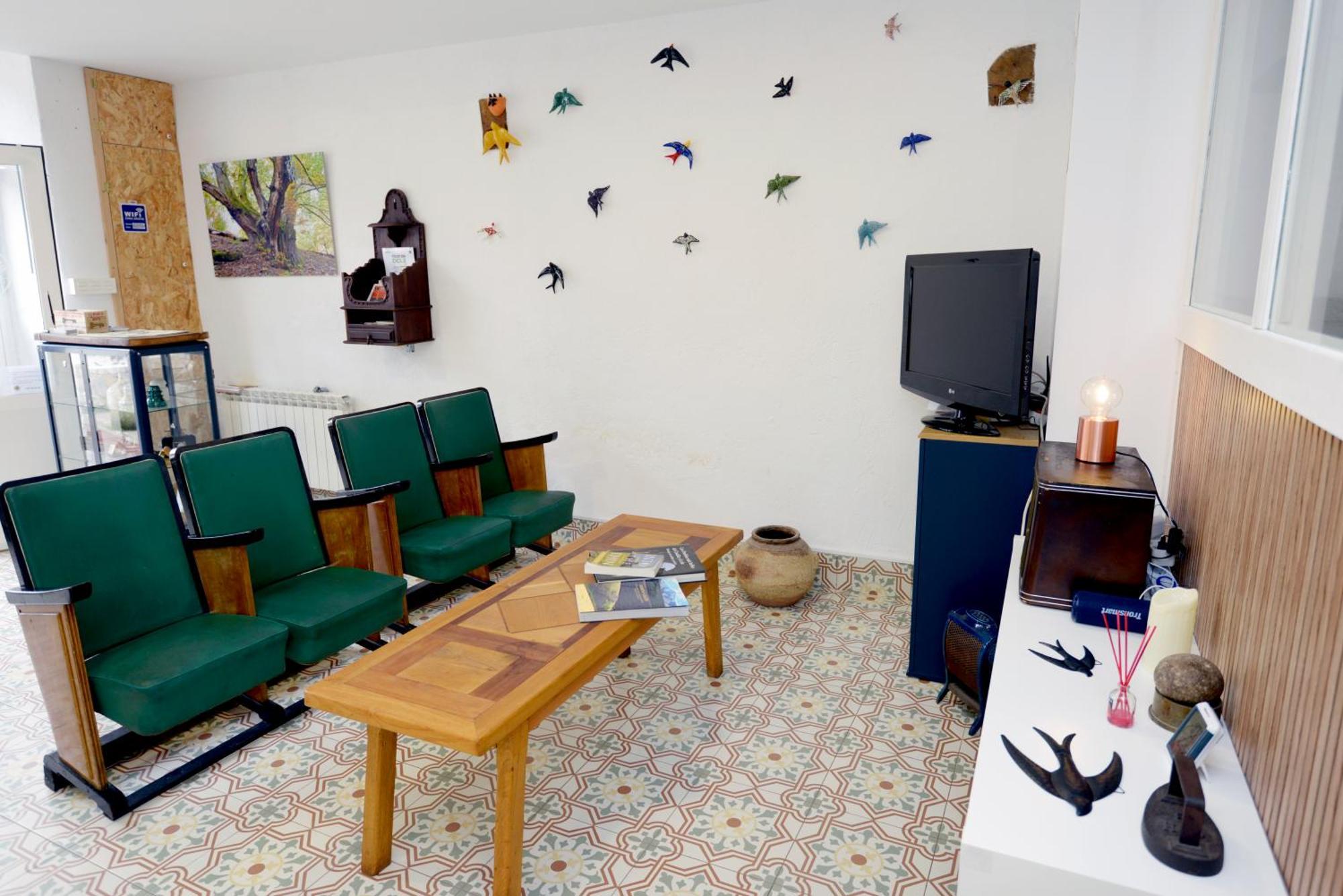 Hostel El Campano บียาฟรันกา เดล เบียร์โซ ภายนอก รูปภาพ